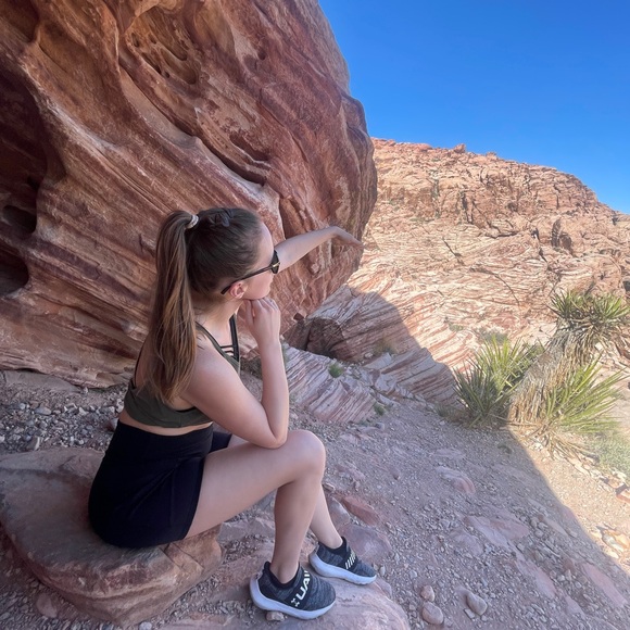 Meet your Posher, Morgan - Picture 5 of 5